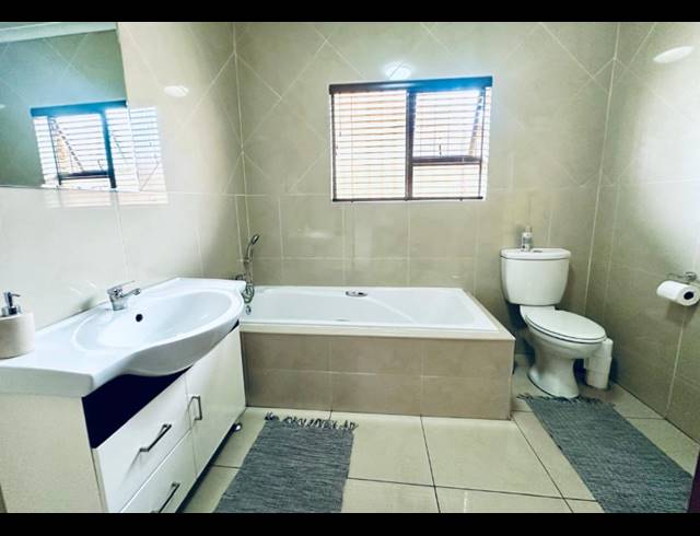 3 BEDROOM HOUSE FOR SALE IN NEW REDRUTH